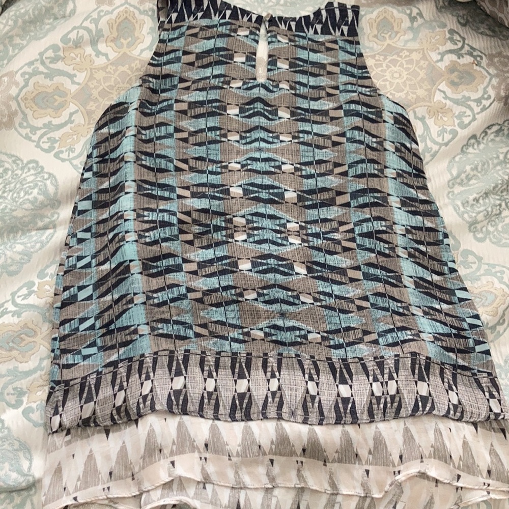 Tank - Picture 3 of 3